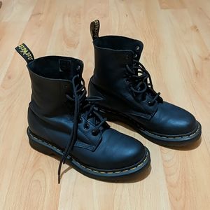 Dr. Martens 1460 Pascal Boot